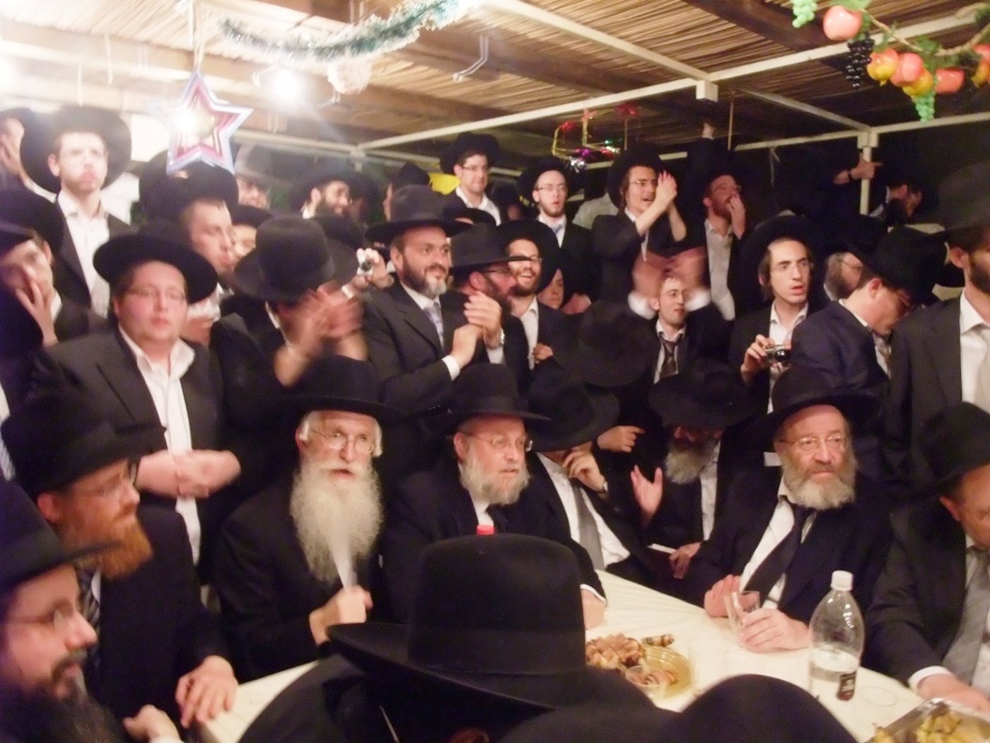 ראשי ישיבות בסוכת הרב שמואל אויערבך ● תיעוד