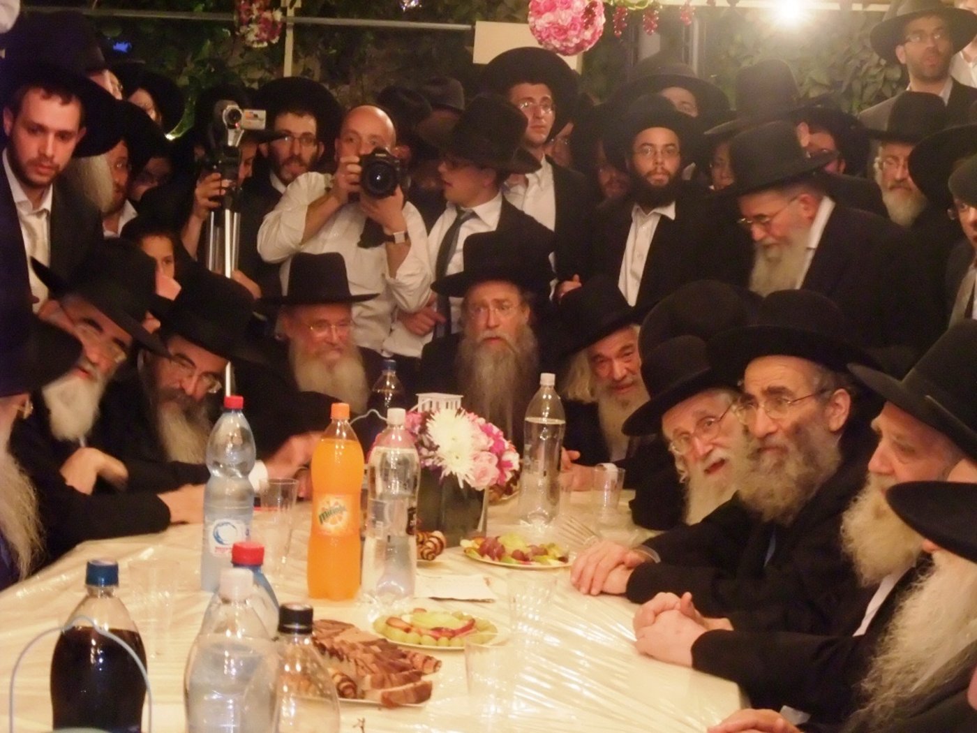 ראשי ישיבות בסוכת הרב שמואל אויערבך ● תיעוד