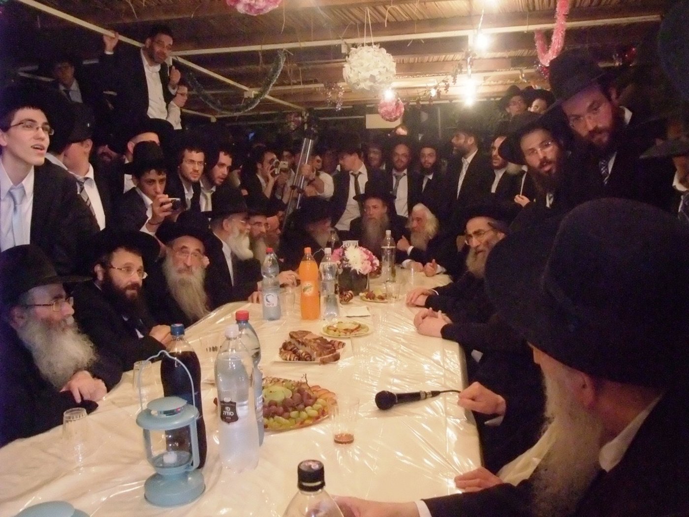 ראשי ישיבות בסוכת הרב שמואל אויערבך ● תיעוד