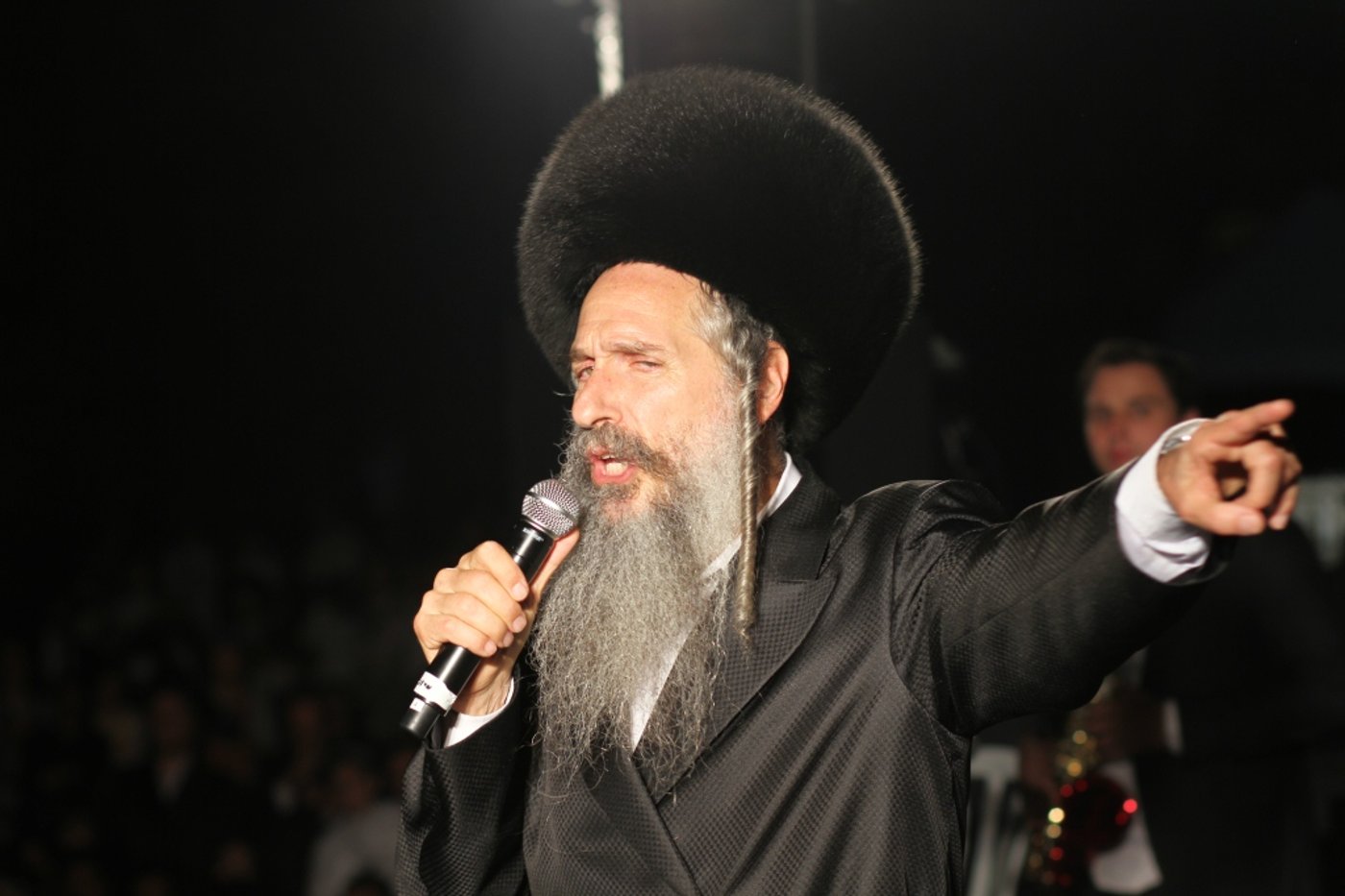 צפו: חגיגת ענק בחברון עם מרדכי בן דוד