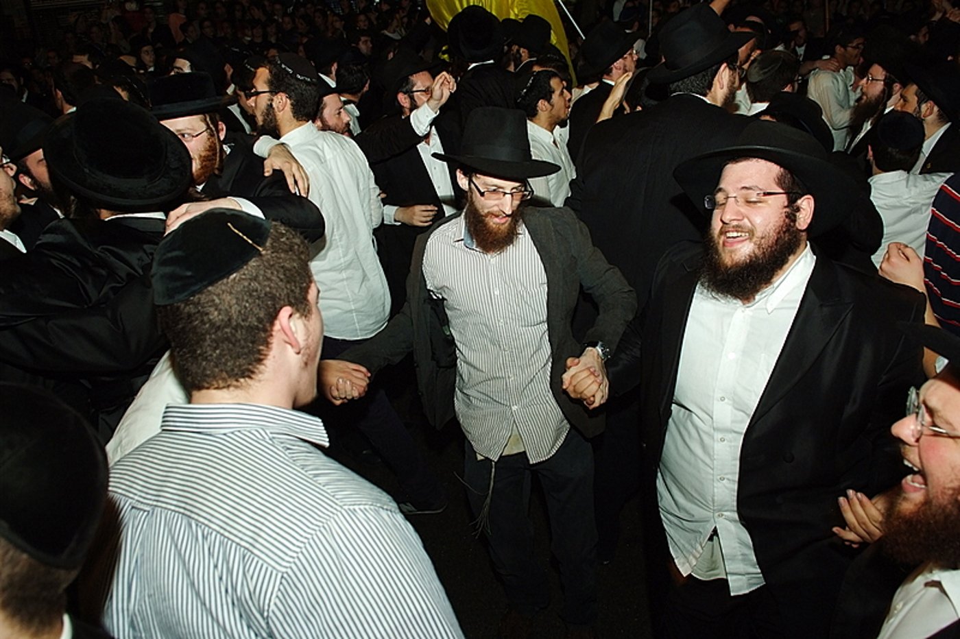 שמחת בית השואבה בניו-יורק: מראות שלא תראו בשום מקום אחר