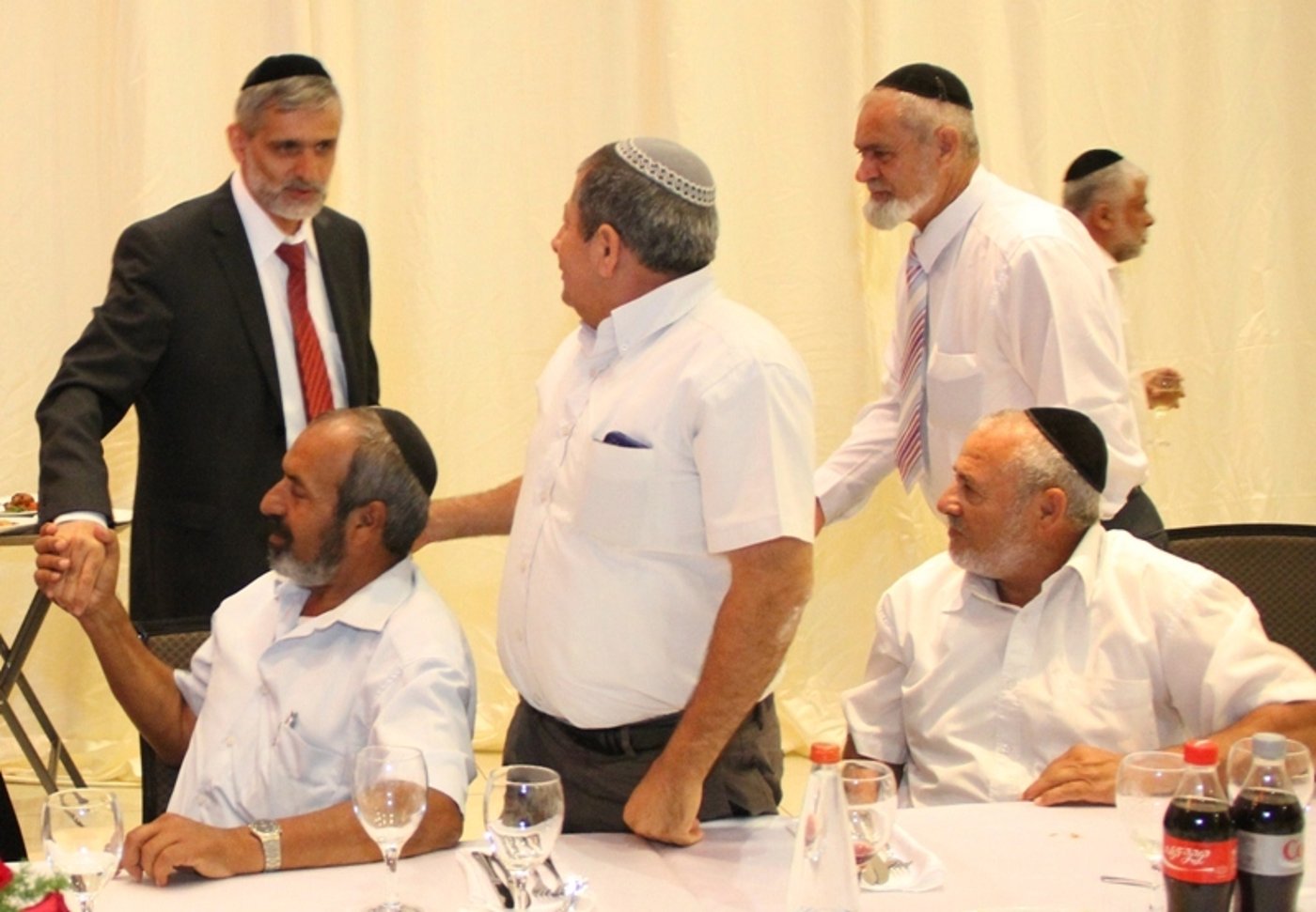 בצל המתח: השר ישי פגש את פעילי ש"ס במועצות האיזוריות