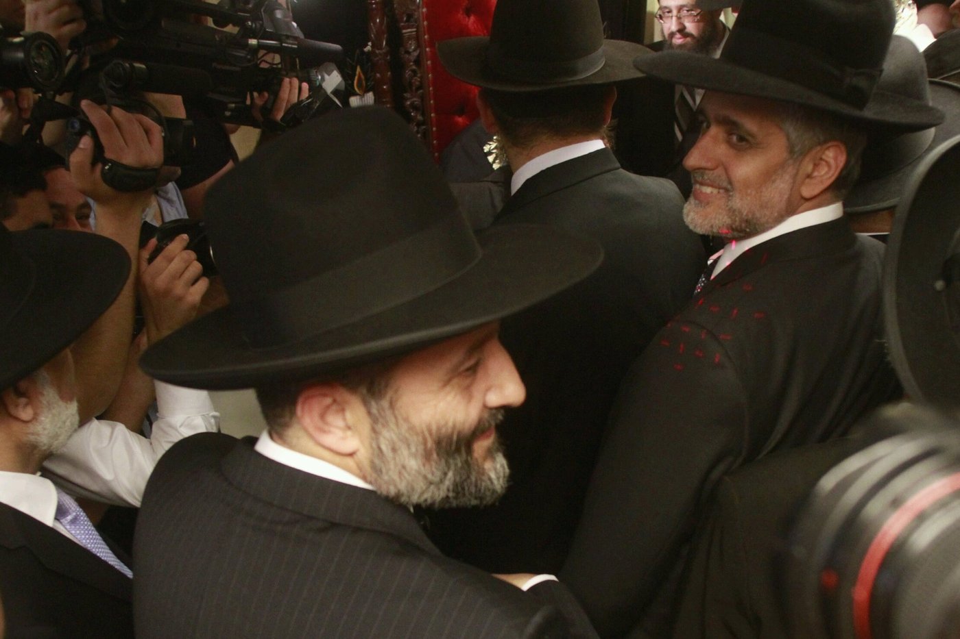 לראשונה מאז המגעים: דרעי ואלי ישי לחצו ידיים