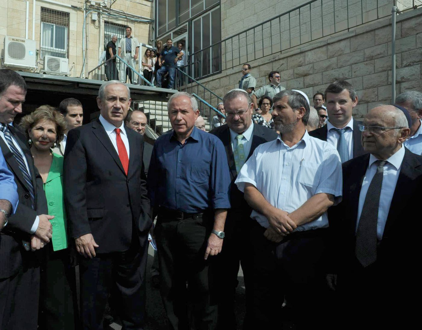 נתניהו עם השר להגנת העורף אבי דיכטר