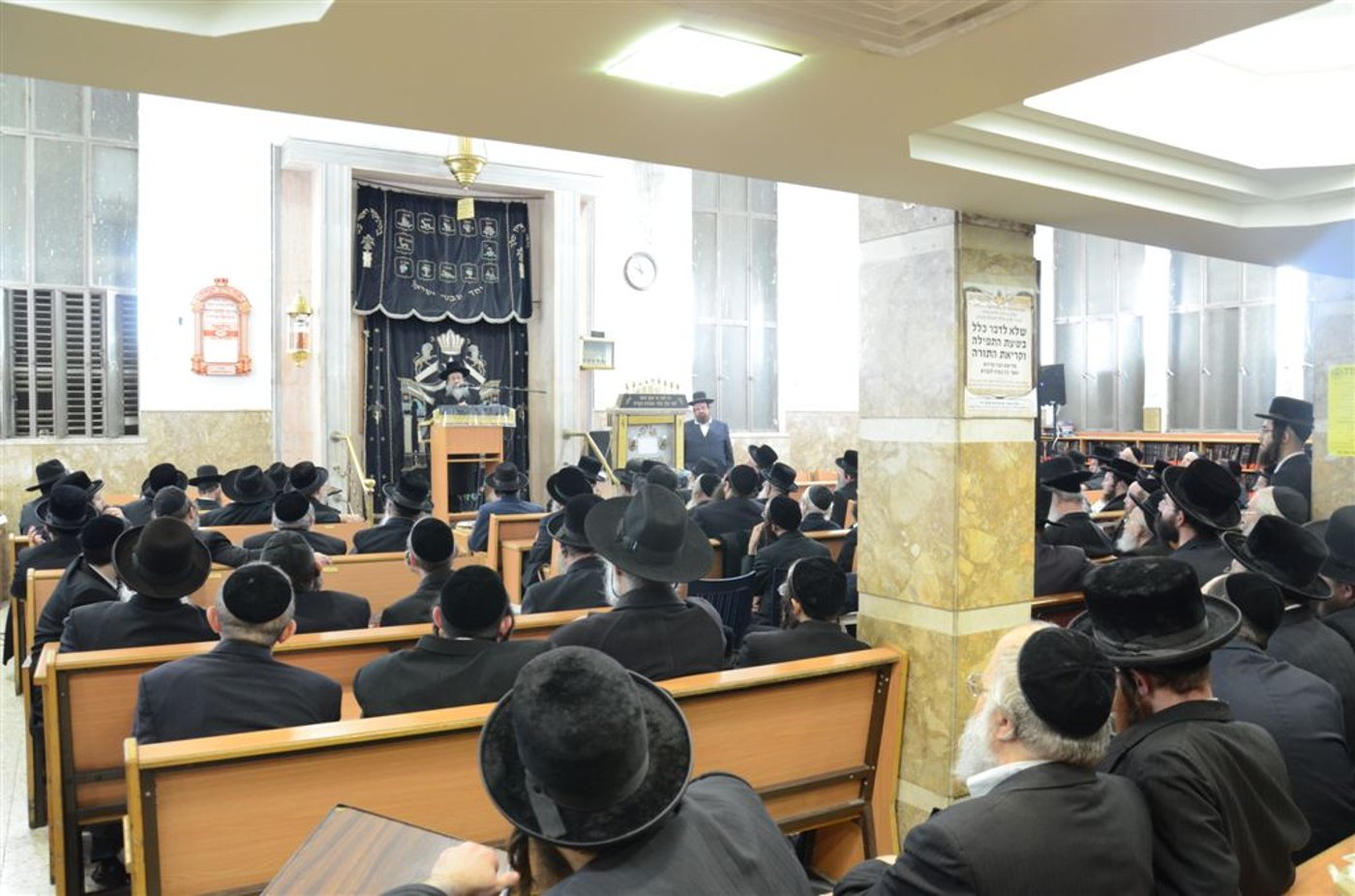 במלאות השלושים: מאות בהספד על רבי אברהם גניחובסקי זצ"ל
