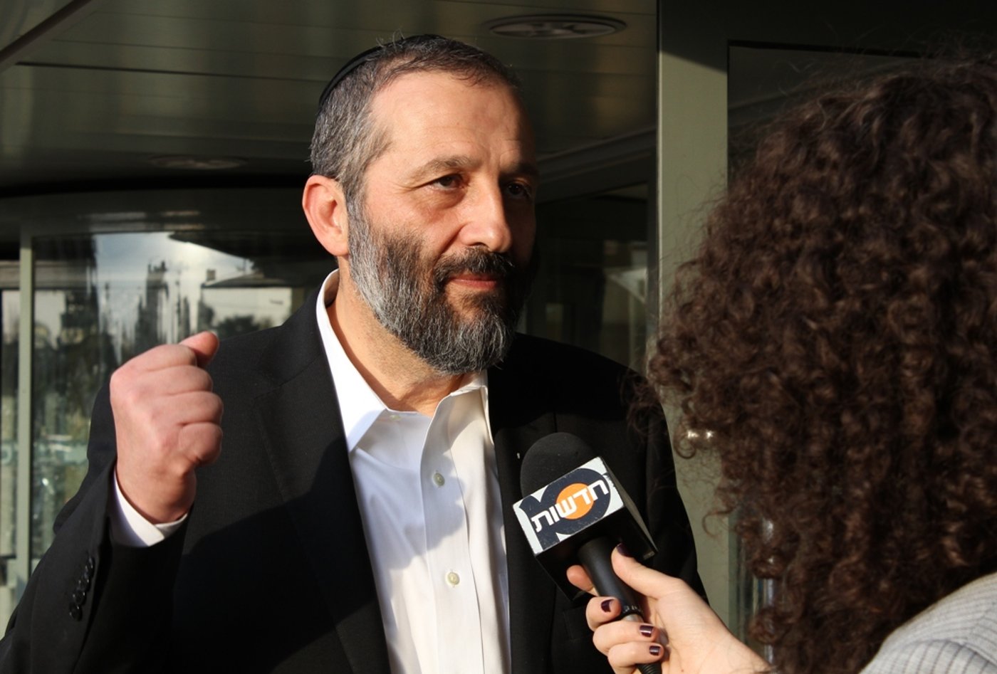 אריה דרעי ביקר בדרום, ונאלץ לתפוס מחסה