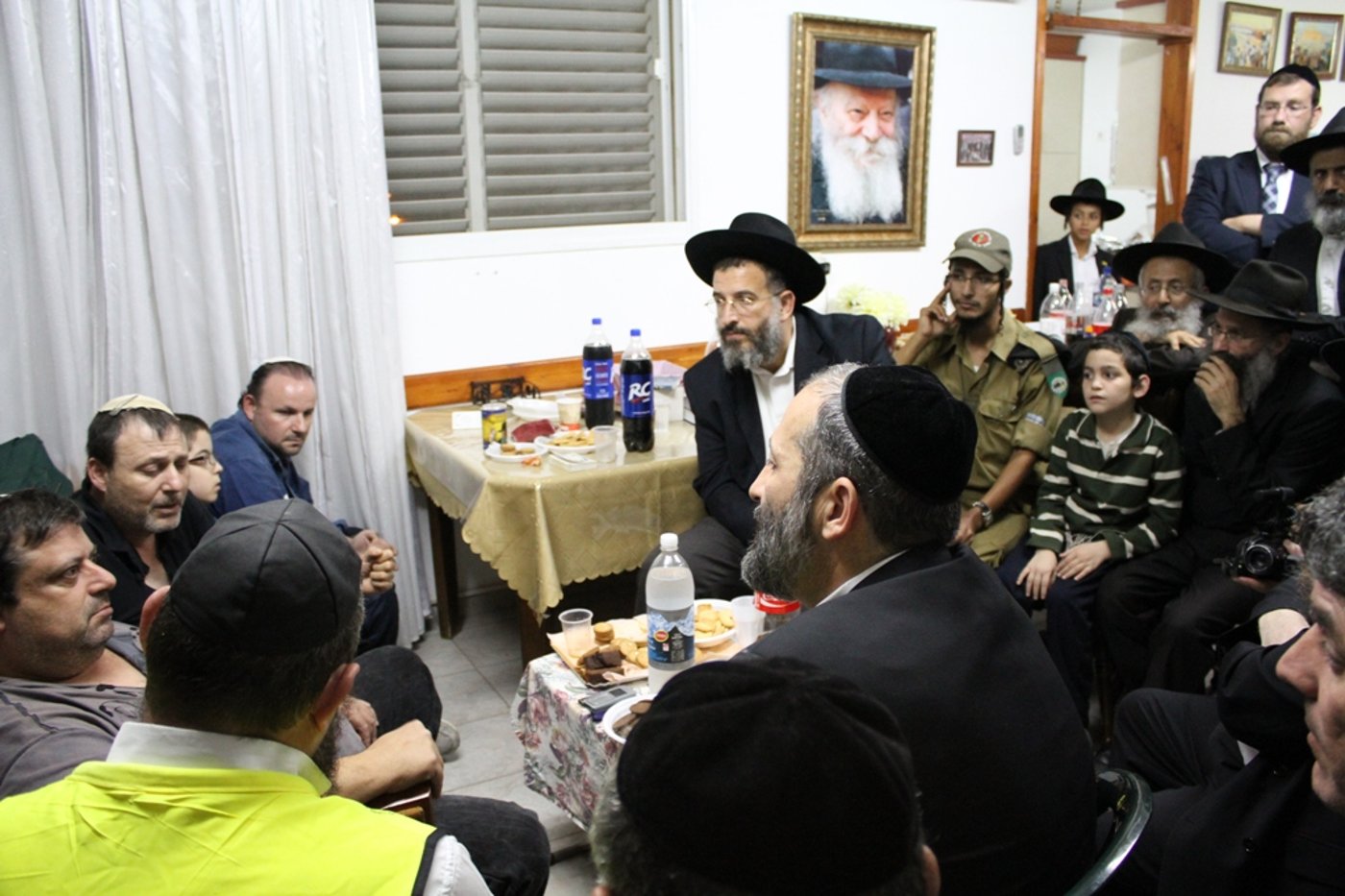 אריה דרעי ביקר בדרום, ונאלץ לתפוס מחסה