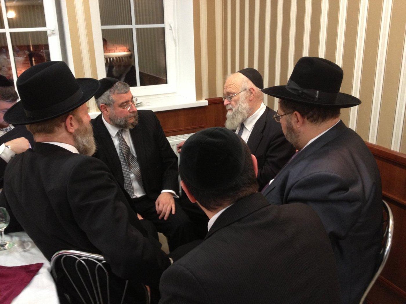רבני אירופה: לא להבלגה לטרור ואנטישמיות; עת מלחמה היא ליעקב