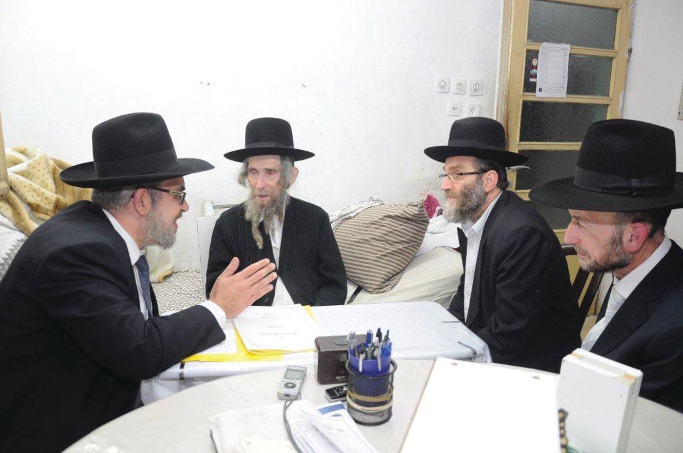,שלישיית דגל התורה החדשה במעונו של מרן הגראי"ל שטיינמן