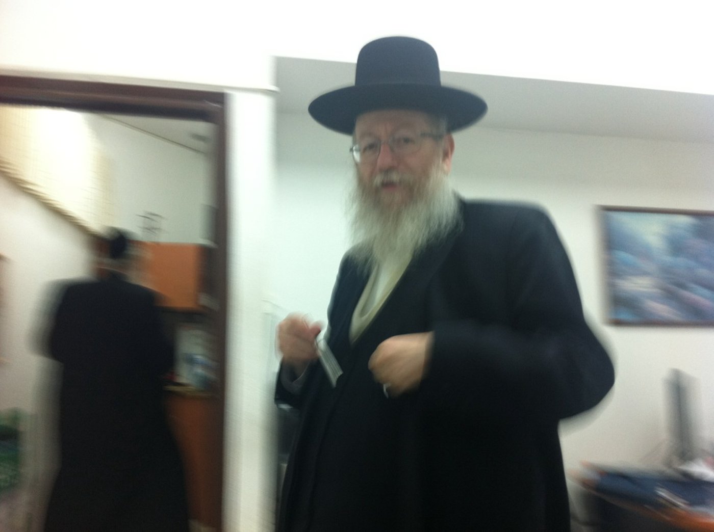 ישיבת אגודת ישראל, הערב
