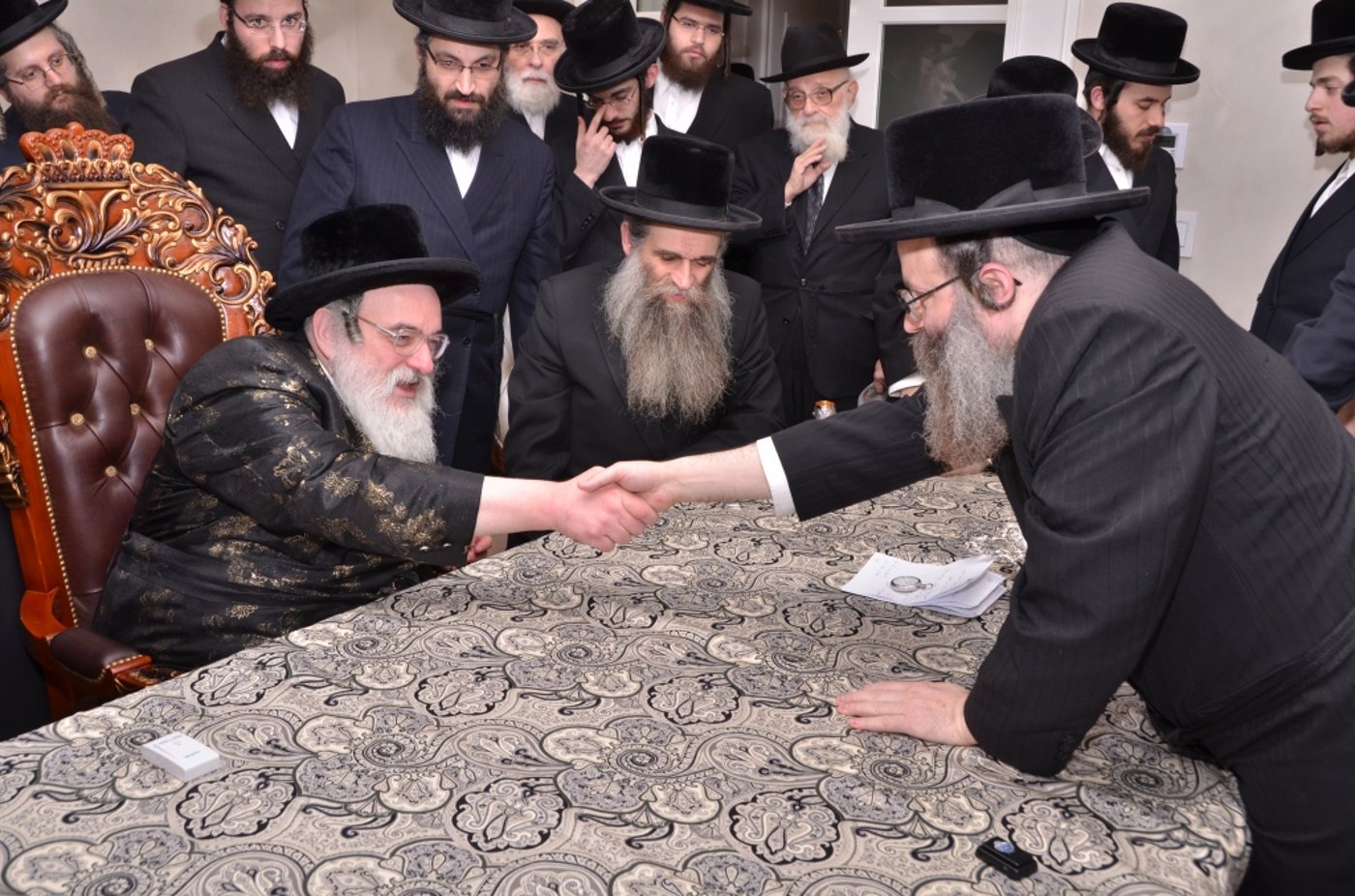 גלריה: פגישת האדמו"ר מויז'ניץ והאדמו"ר מסאטמר
