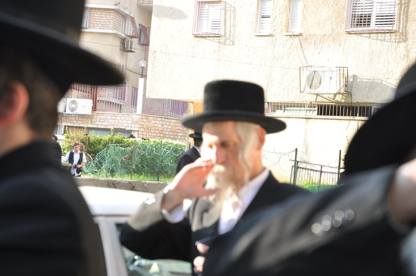 רבבות במסע ההלוויה של כ"ק האדמו"ר מסדיגורא