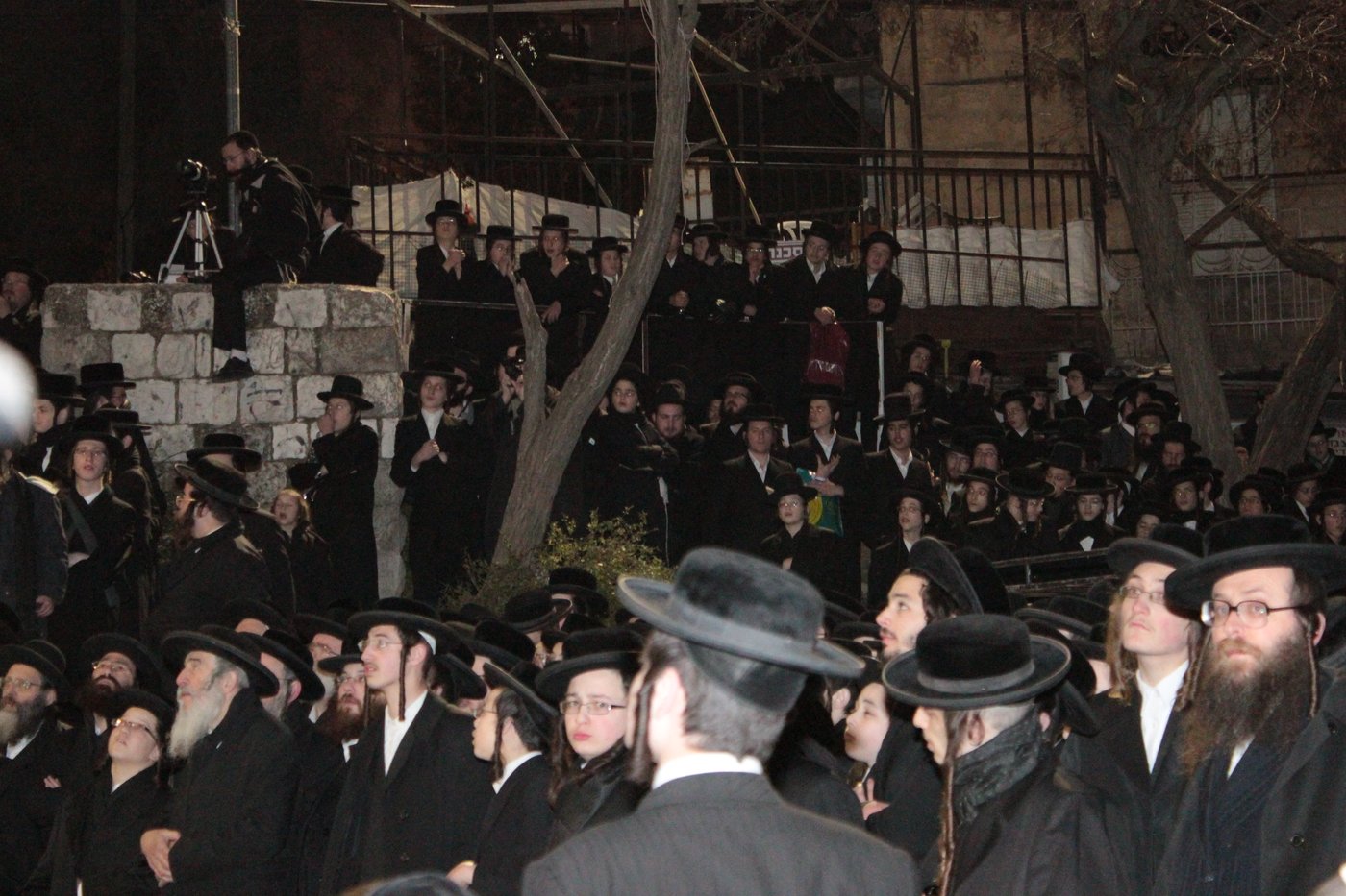 תיעוד: אלפים ב'תיקון חצות' על גזירת הגיוס