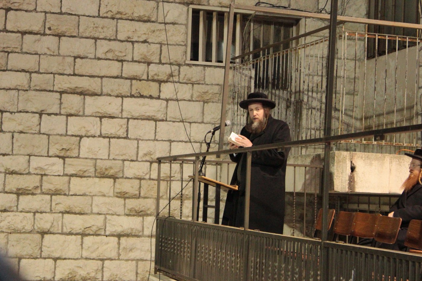 תיעוד: אלפים ב'תיקון חצות' על גזירת הגיוס