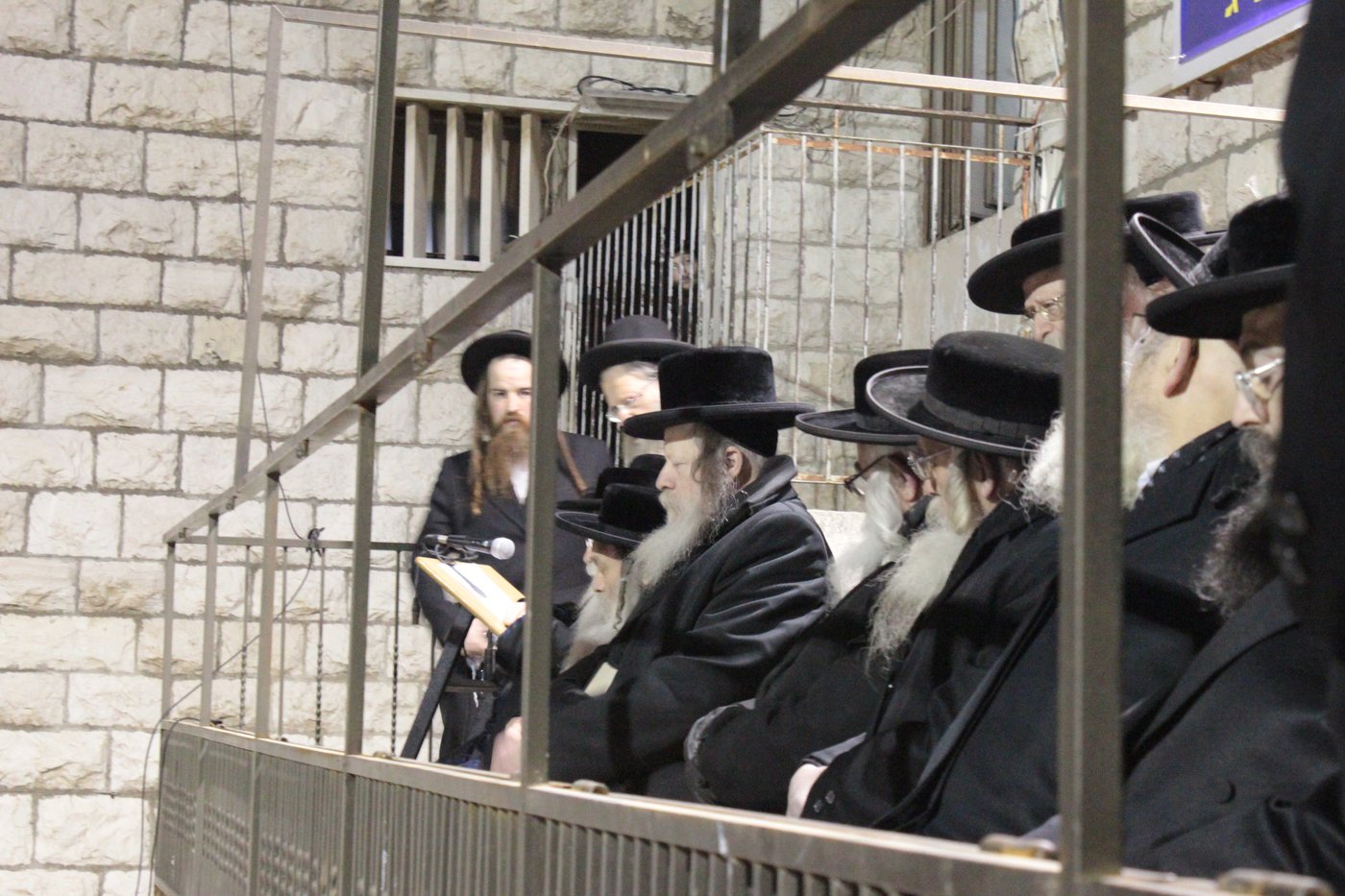 תיעוד: אלפים ב'תיקון חצות' על גזירת הגיוס