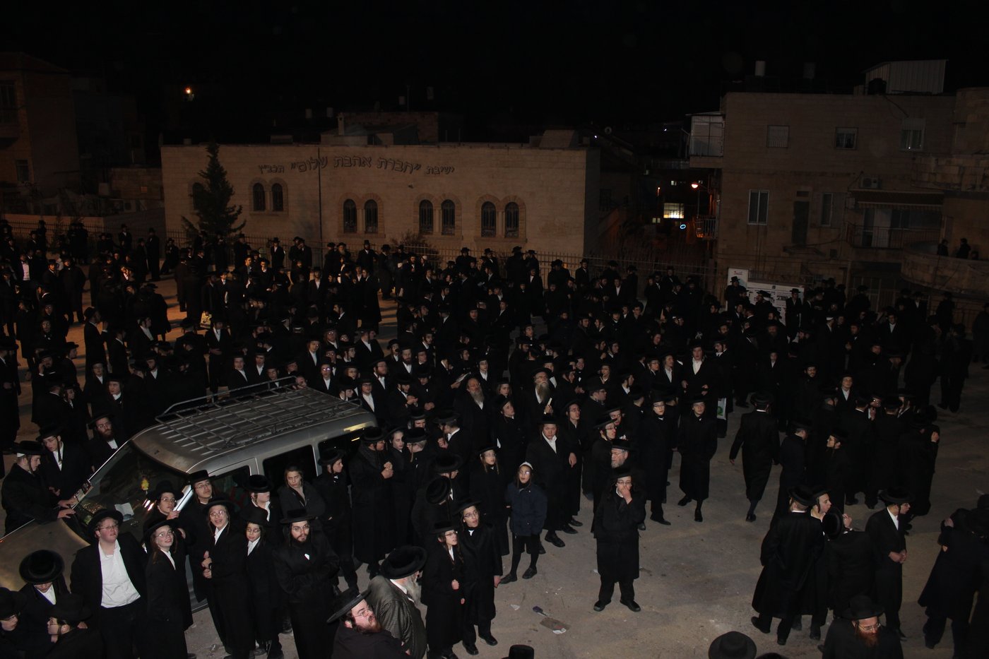 תיעוד: אלפים ב'תיקון חצות' על גזירת הגיוס