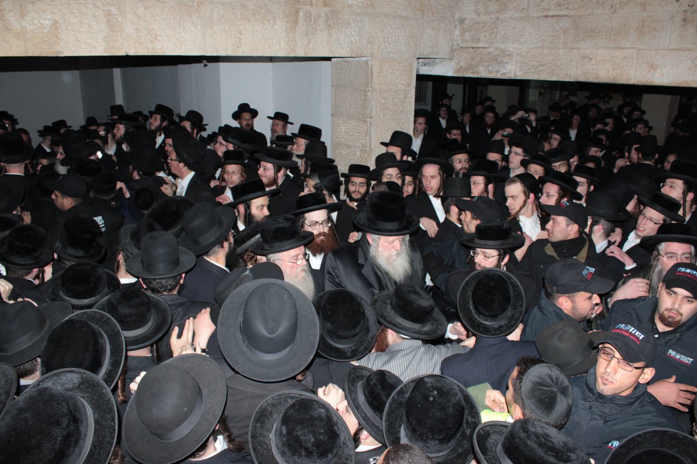 רבבות חסידים קיבלו את האדמו"ר מסאטמר בי-ם