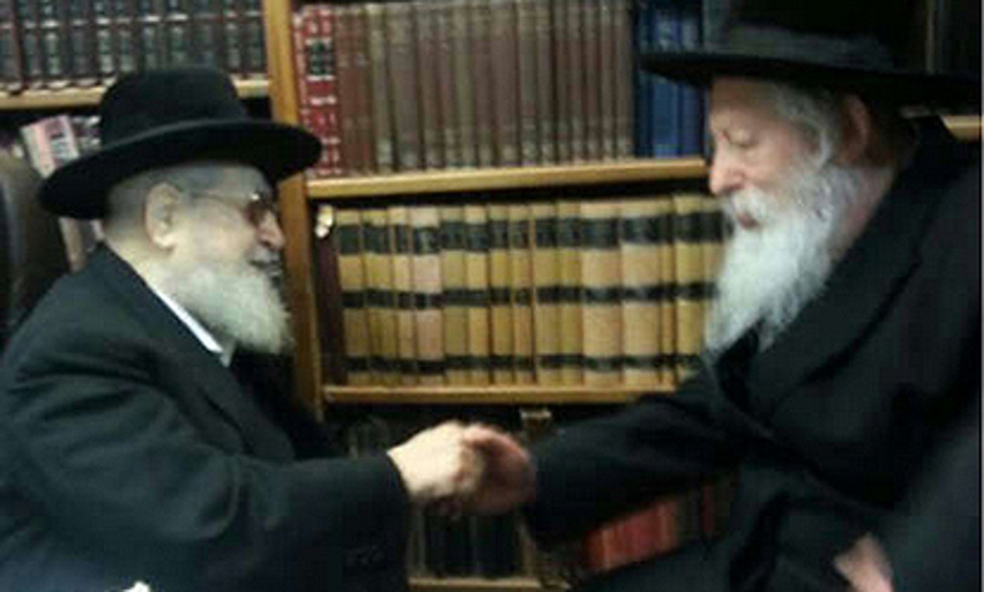 מרן האדמו"ר מגור הגיע לביתו של מרן הגר"ע יוסף