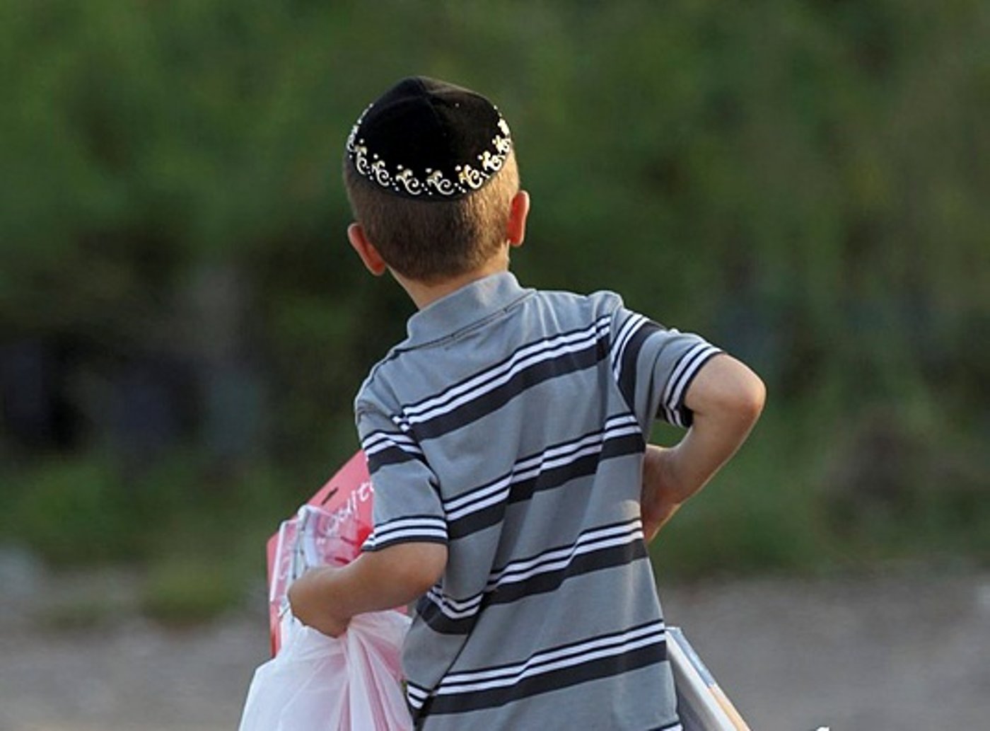 לא הגיע הזמן לקום ולזעוק?
