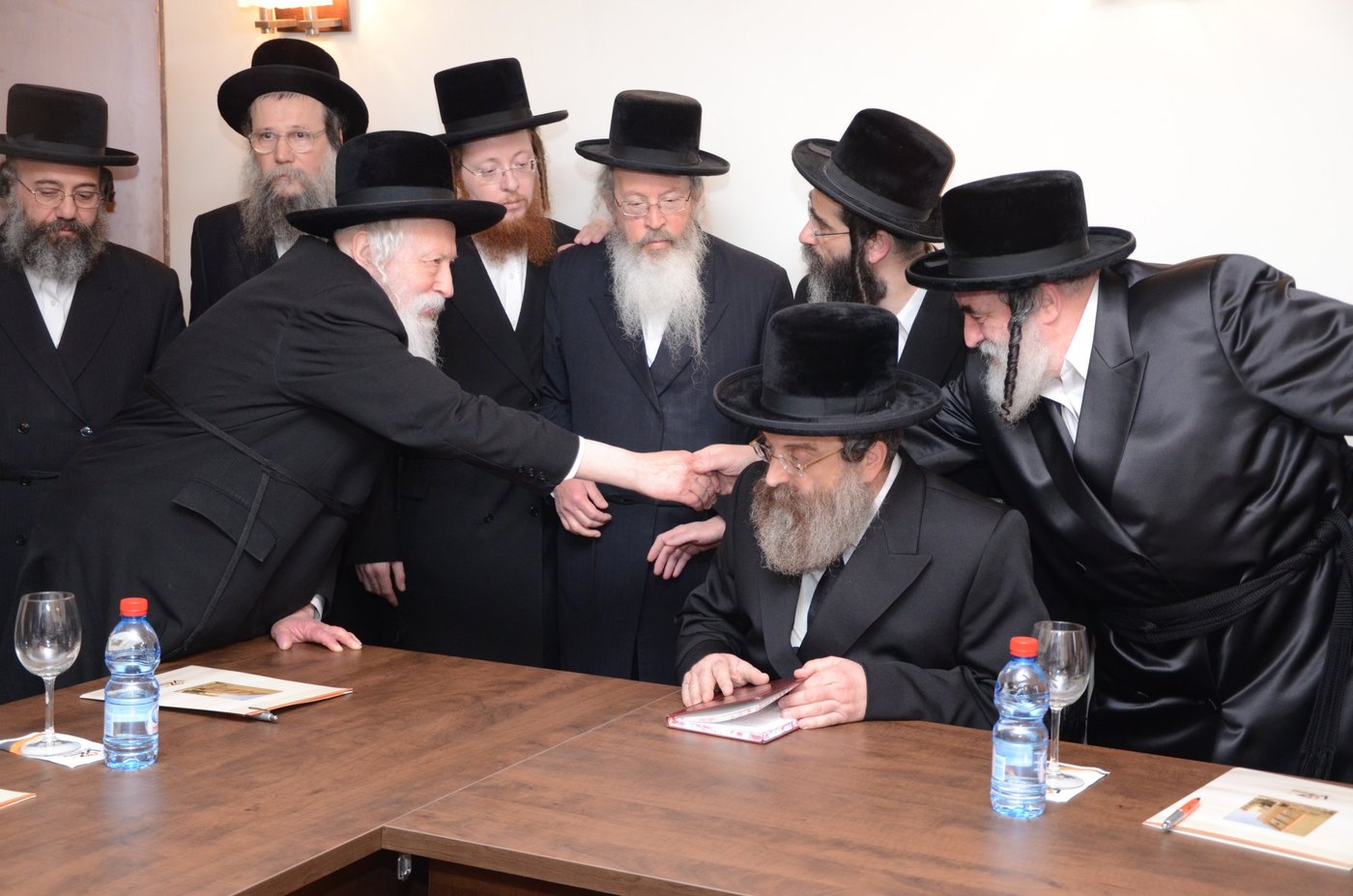 היסטוריה: מועצת גדולי התורה של אגודת ישראל מתכנסת