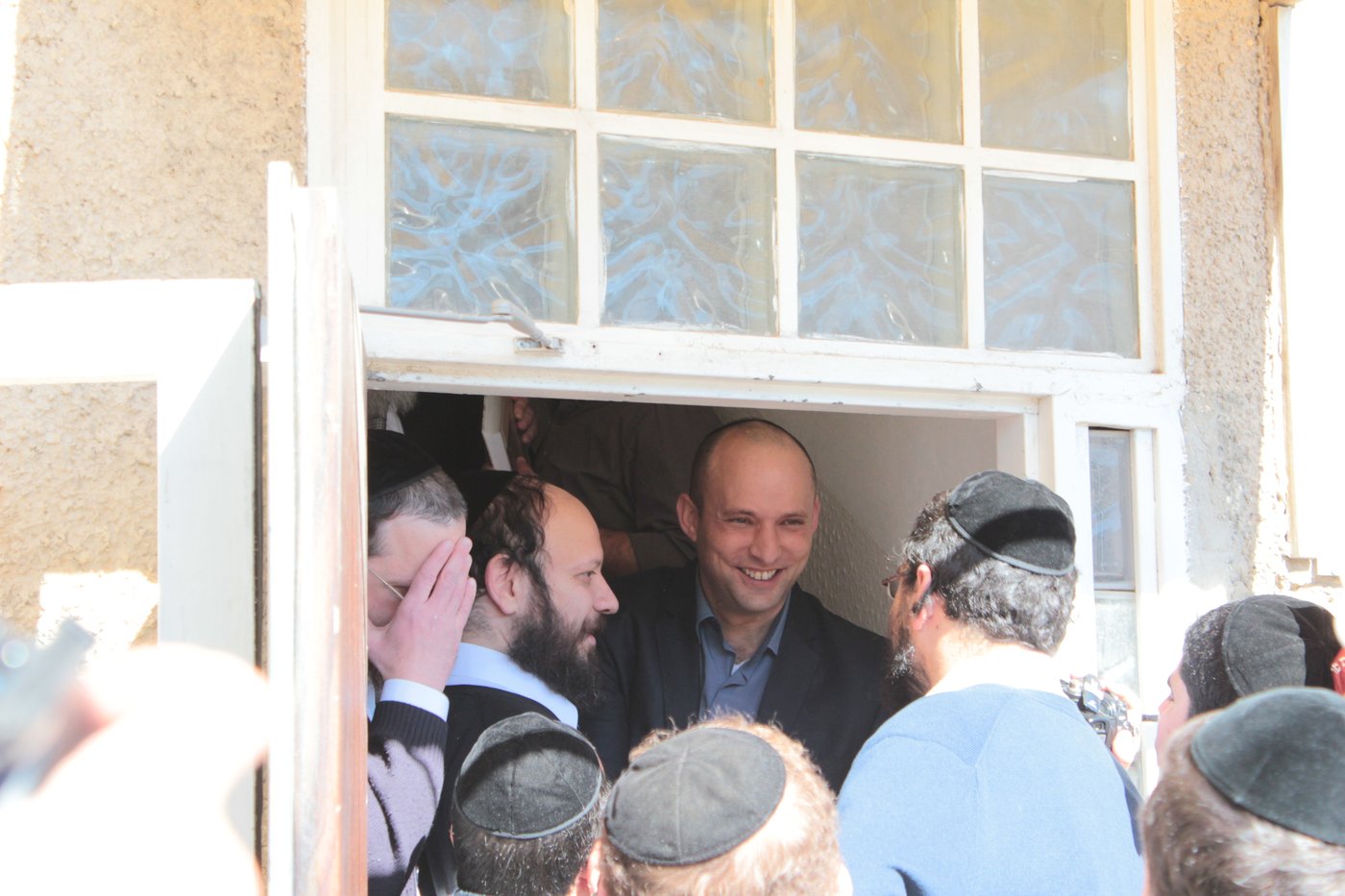 נפתלי בנט בביקור מיוחד בישיבת מיר • גלריה