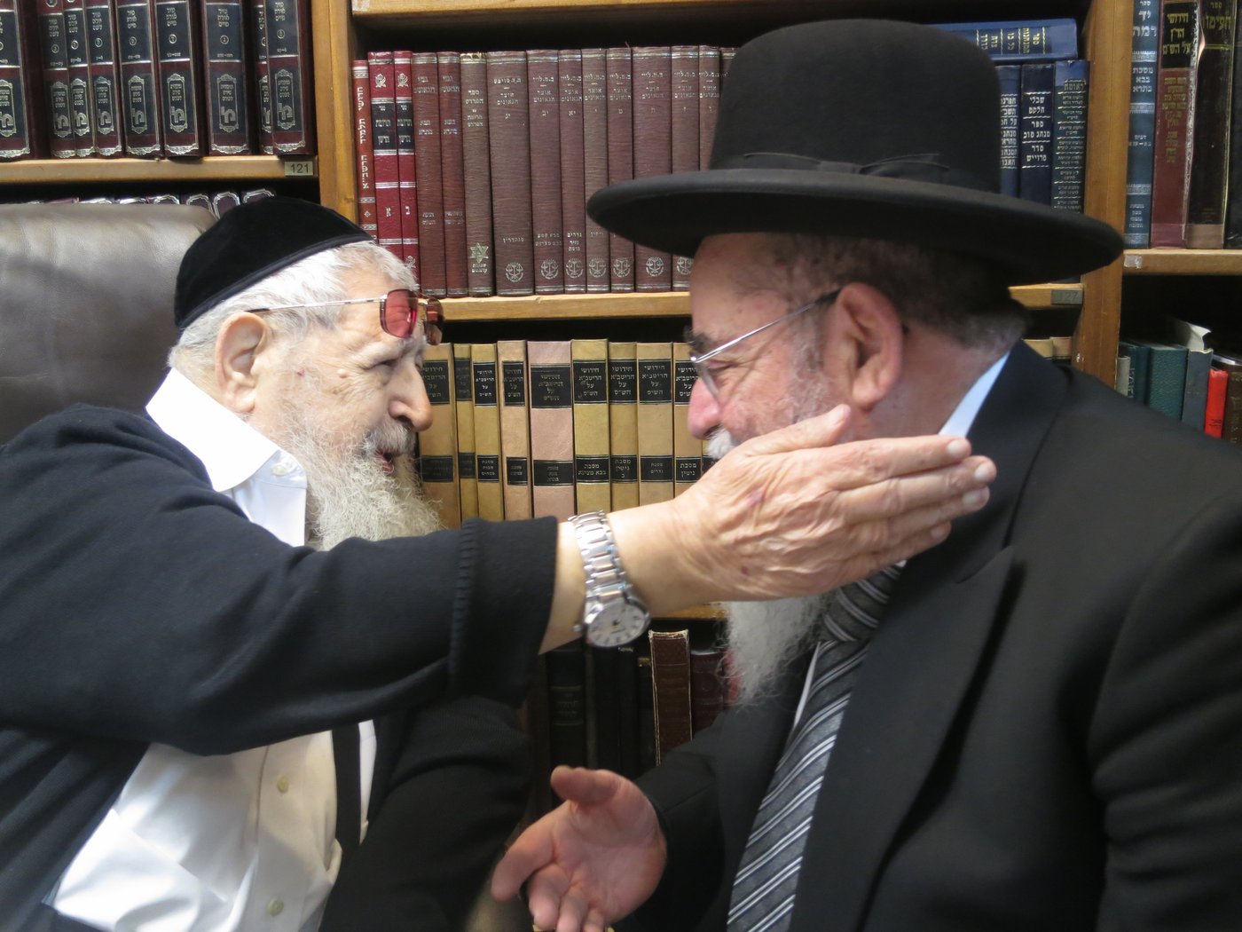 ביקור מיוחד: הרב אברהם סאלים אצל הגר"ע יוסף