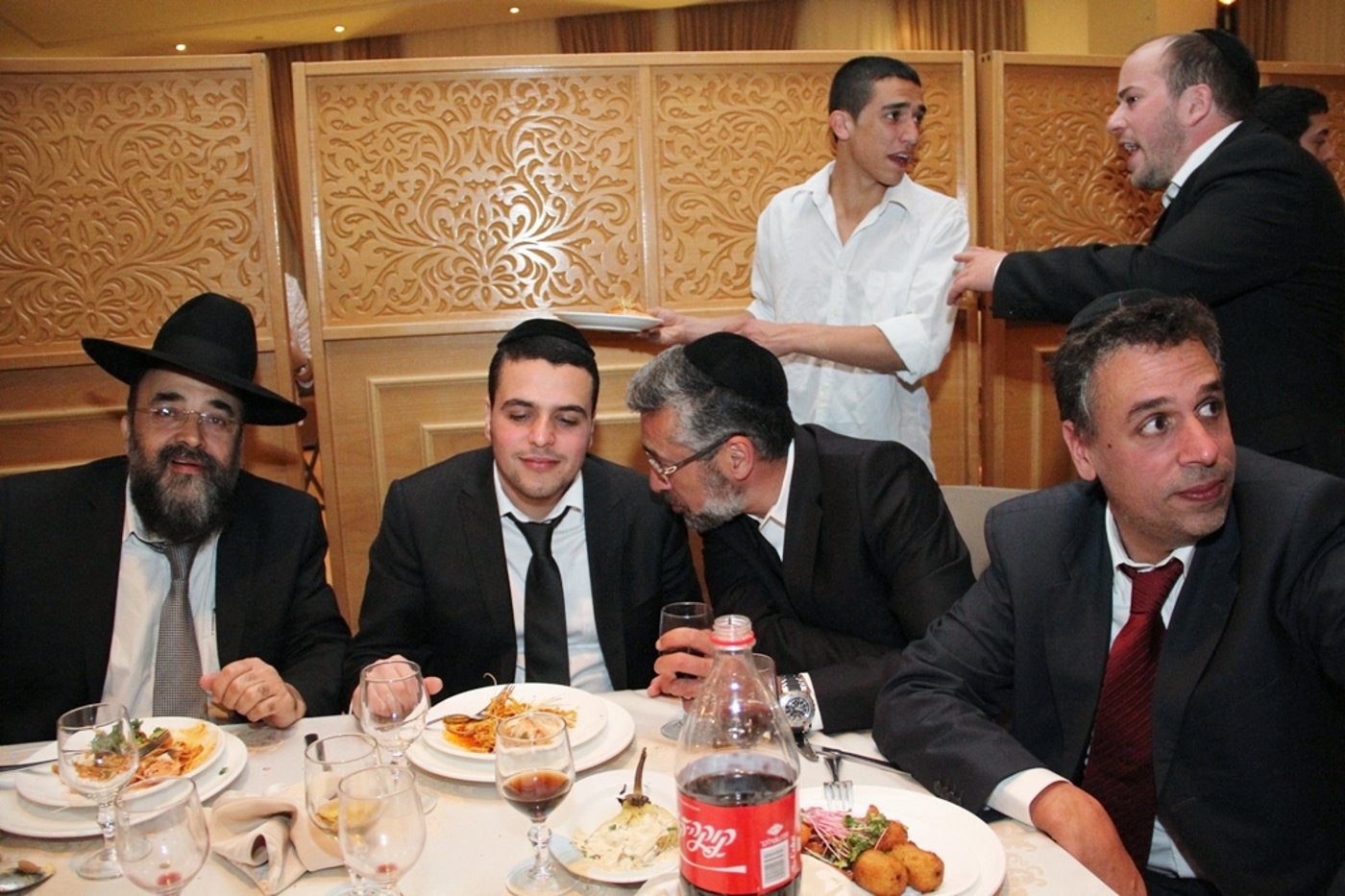צפו: בכירי ש"ס חגגו עם המנכ"ל, נתי לסרי