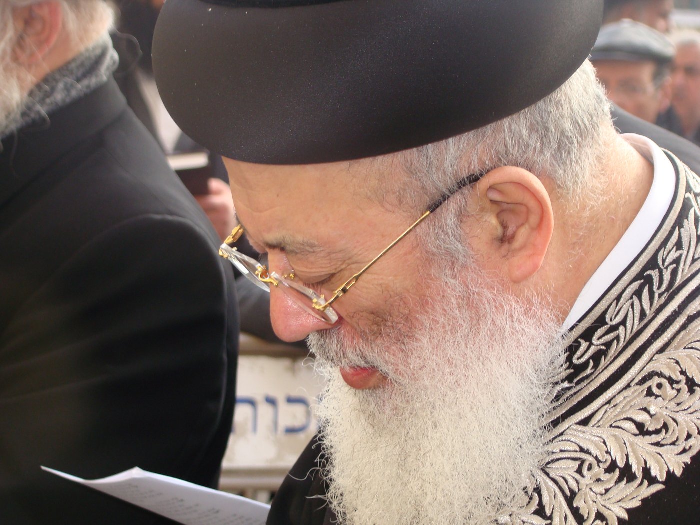 צפו: תפילה לרפואת הרב יוסף