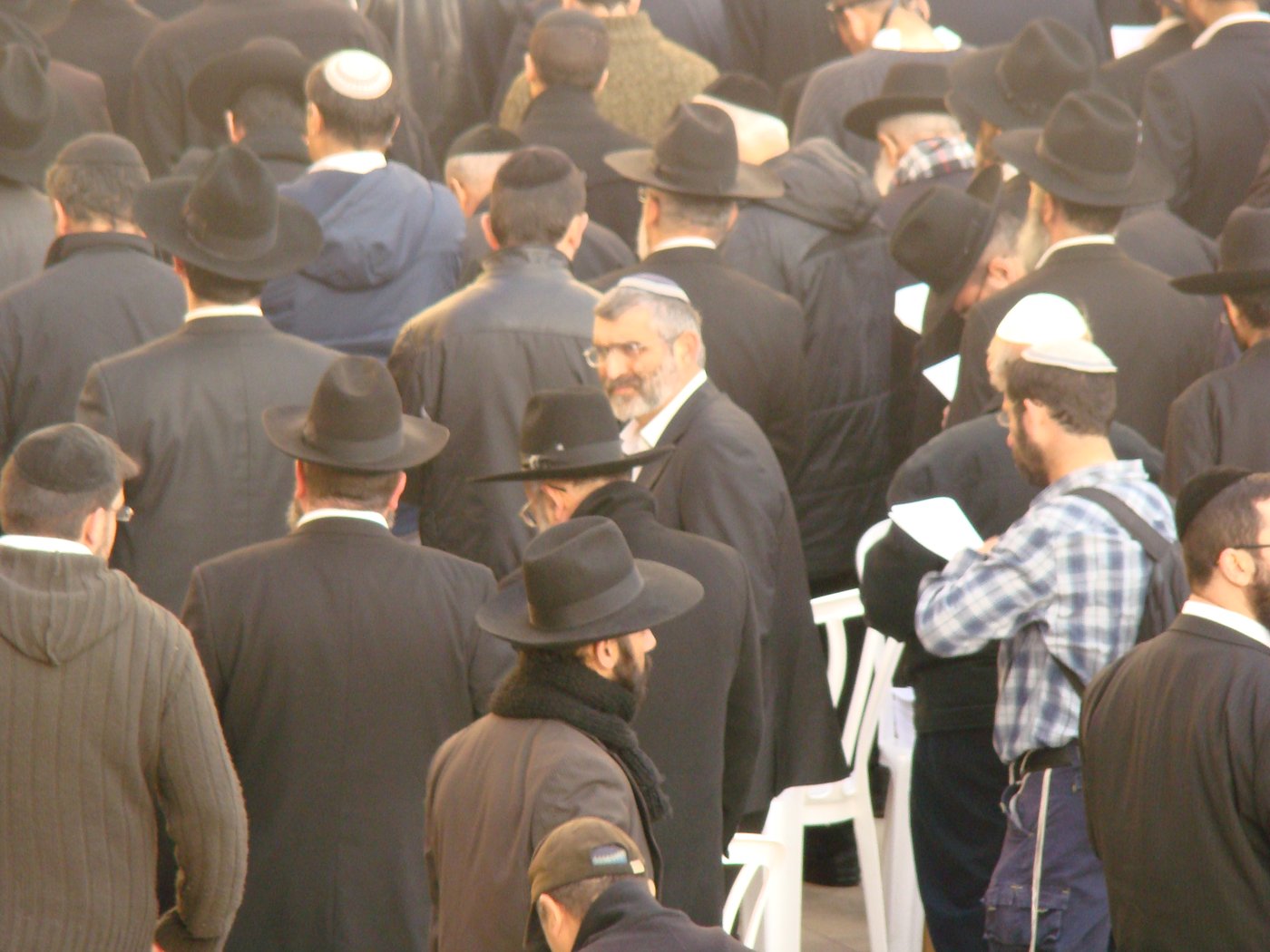 צפו: תפילה לרפואת הרב יוסף