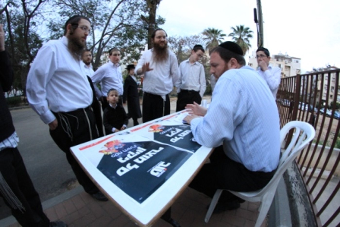 תנועת טוב חילקה אלפי סלים לכבוד פסח