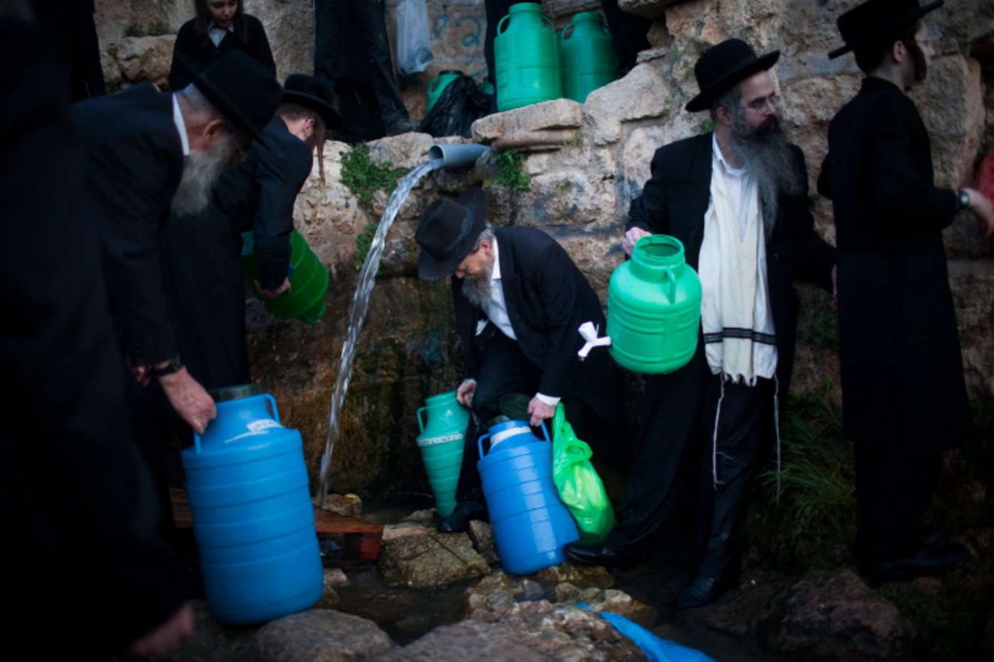 תיעוד ערב חג: שאיבת מים שלנו