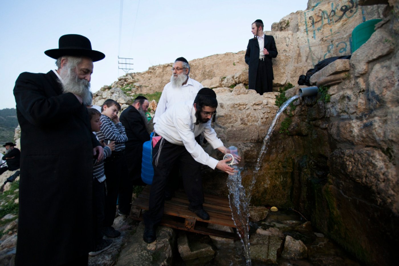 תיעוד ערב חג: שאיבת מים שלנו