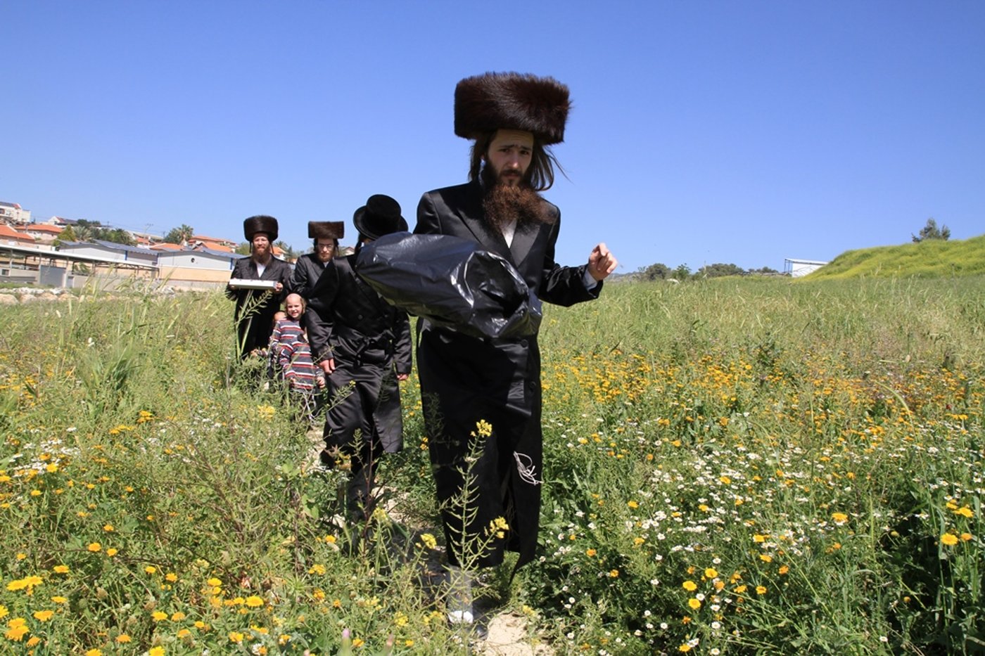 שלב אחר שלב: כך אופים מצות לחג הפסח