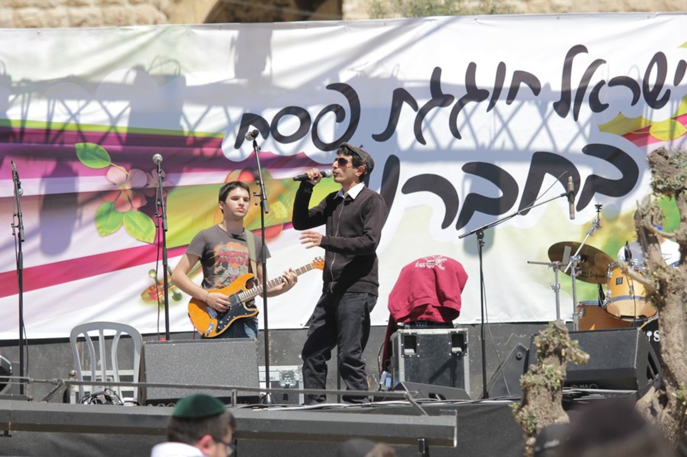 למעלה מ-50,000 איש עלו לחברון בחג הפסח • גלריה