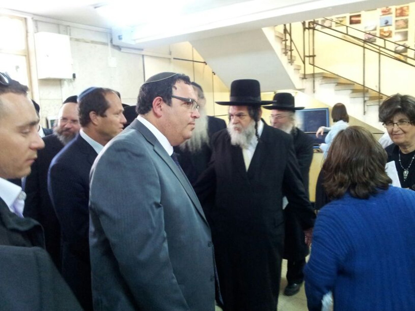 שר החינוך שי פירון ביקר ב'סמינר הישן' והטיף מוסר