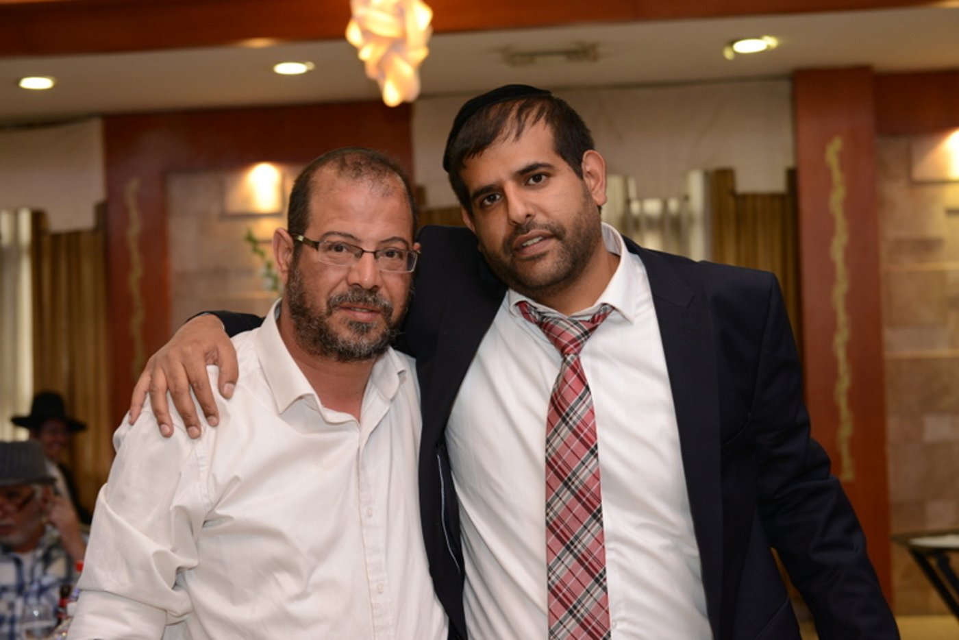 צפו: ברית לבן הזמר אביעד גיל