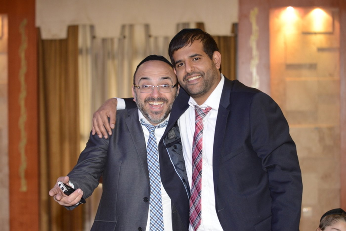 צפו: ברית לבן הזמר אביעד גיל
