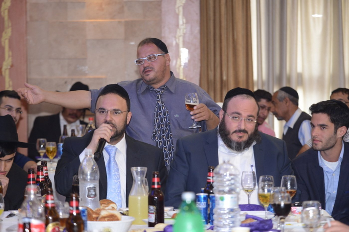 צפו: ברית לבן הזמר אביעד גיל