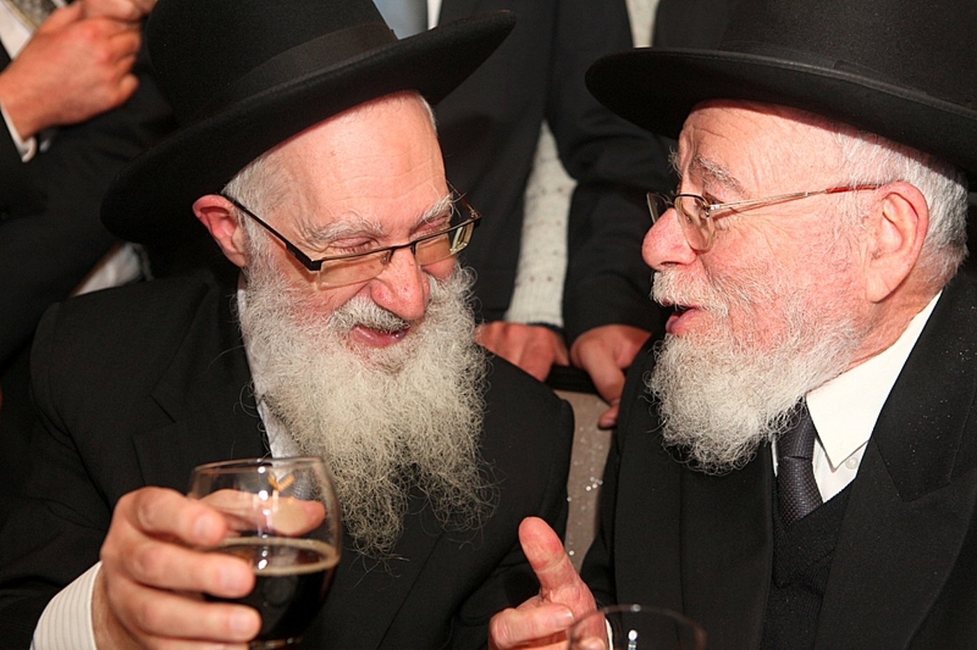 תמונות מחייו של הגאון הרב יעקב יוסף