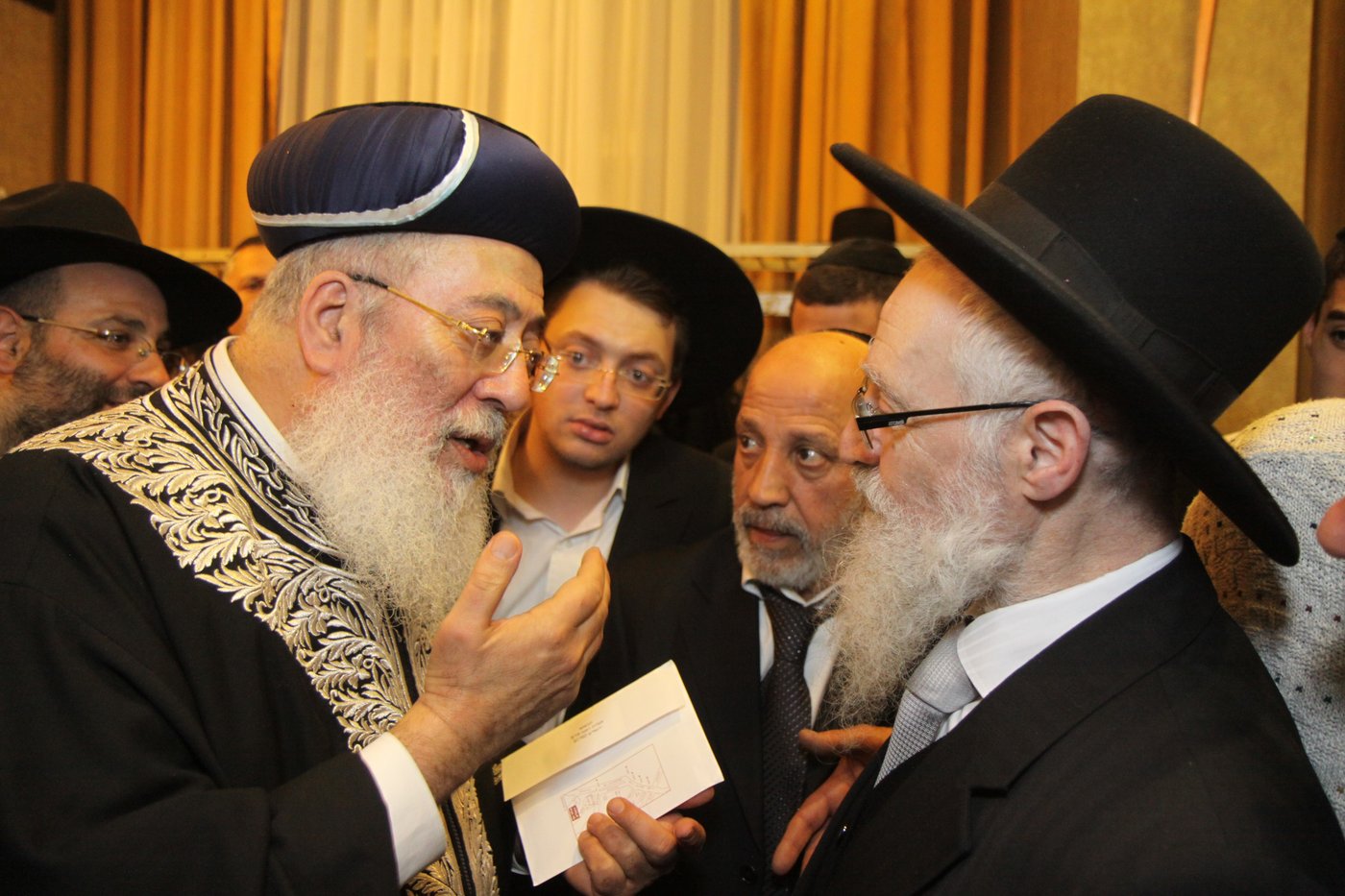 תמונות מחייו של הגאון הרב יעקב יוסף