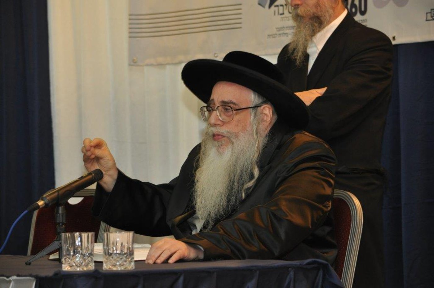 הגראי"ל שטיינמן: החינוך רק אצל החרדים לדבר ה'