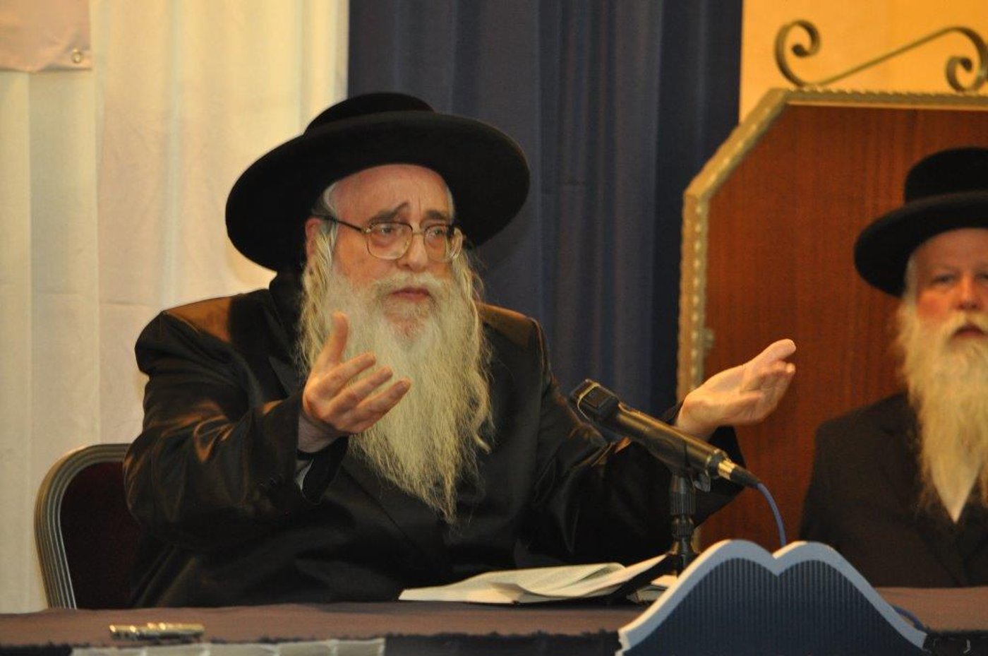 הגראי"ל שטיינמן: החינוך רק אצל החרדים לדבר ה'