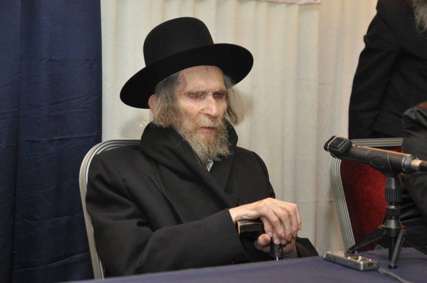 הגראי"ל שטיינמן: החינוך רק אצל החרדים לדבר ה'