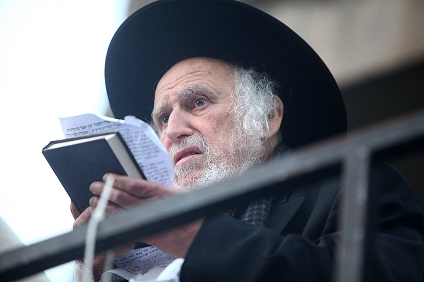 הגר"ש אויערבך, קורא לתלמידיו שלא להתייצב