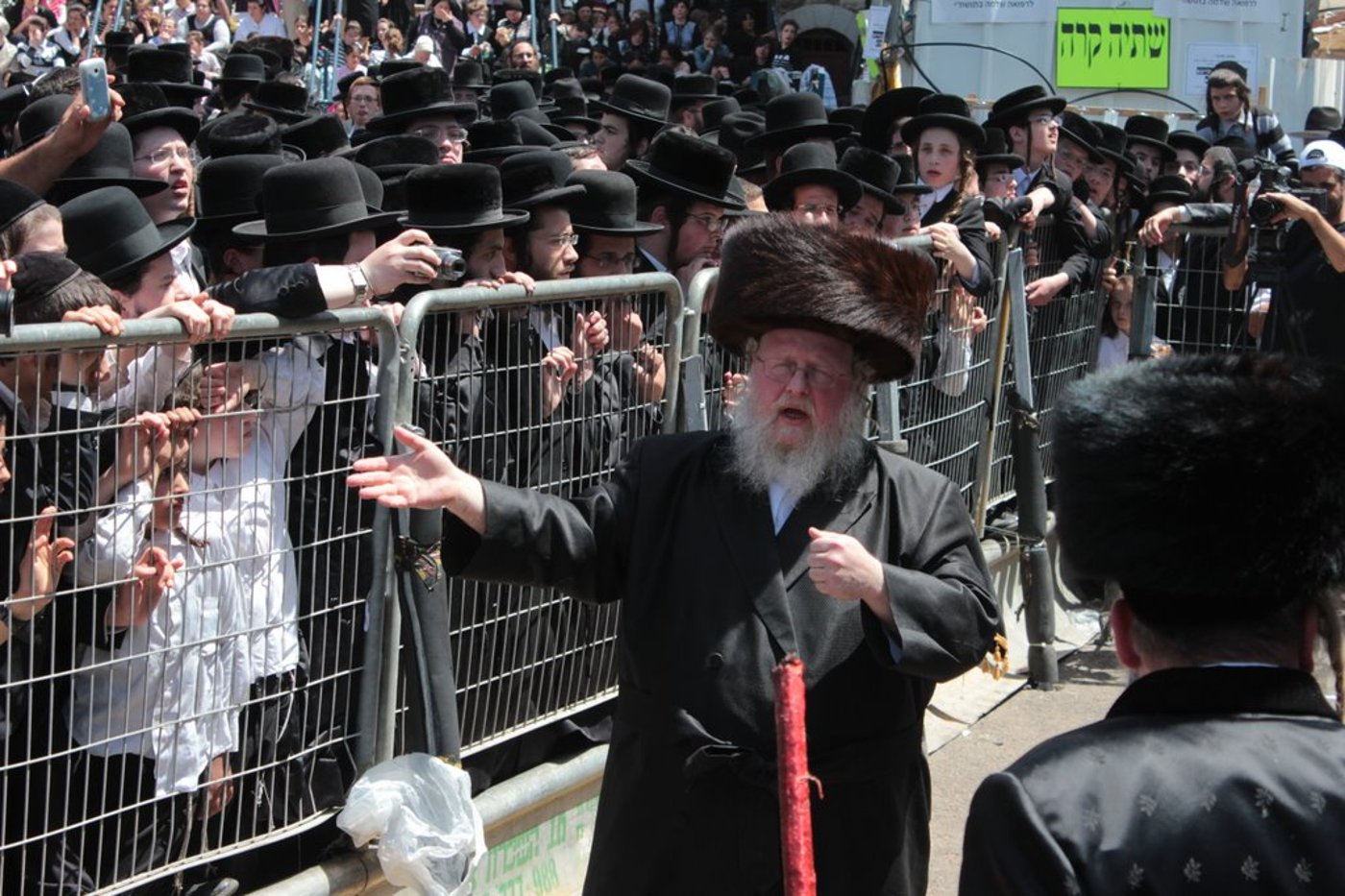 חלאקה, שרב, וח"י רוטל • מירון בוערת משמחה; צפו