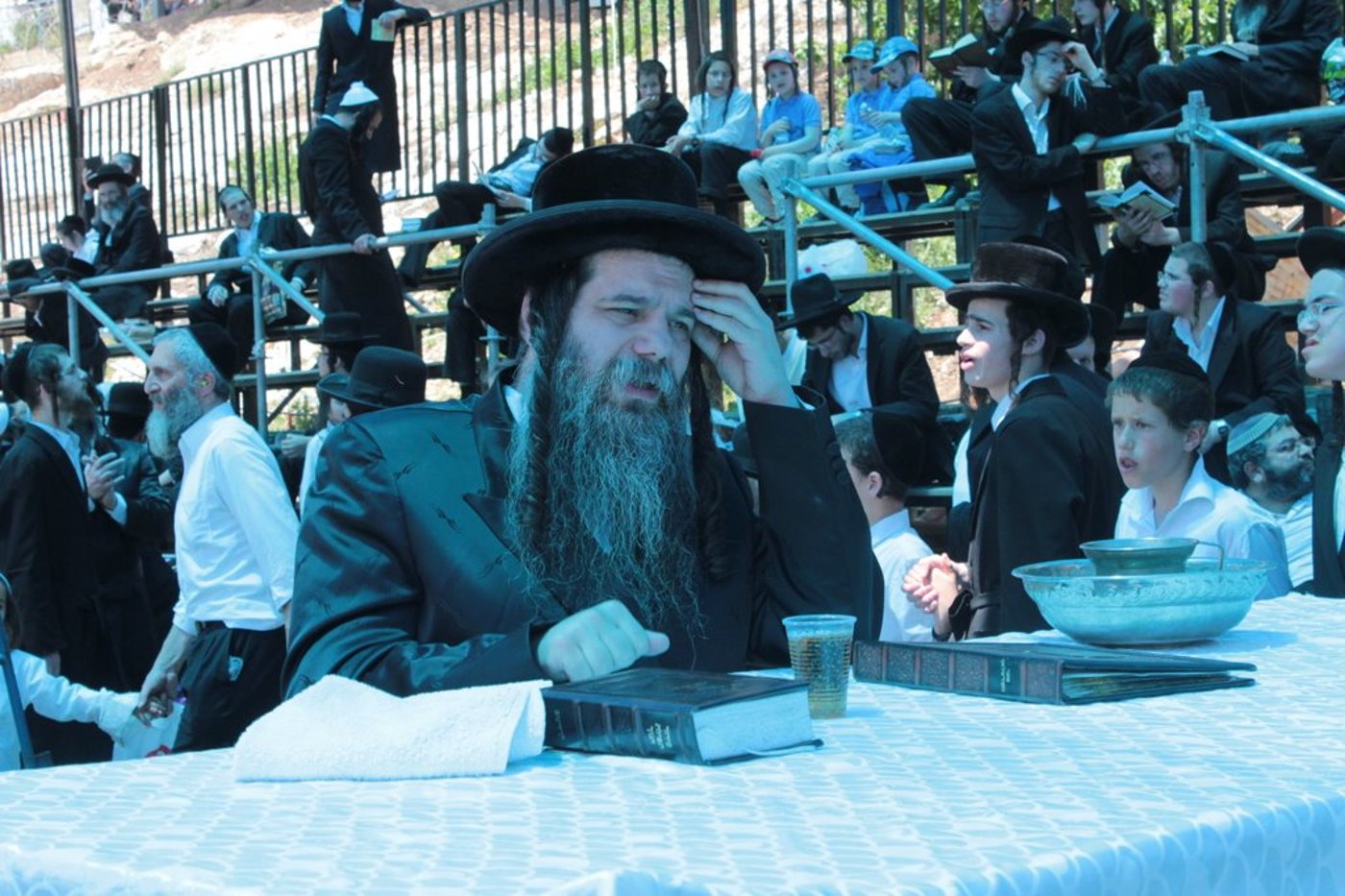 חלאקה, שרב, וח"י רוטל • מירון בוערת משמחה; צפו
