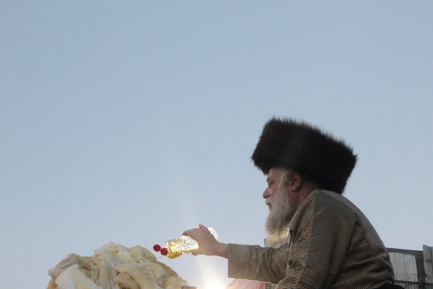 האדמו"ר מ'תולדות אהרון' נעל את אירועי ל"ג בעומר