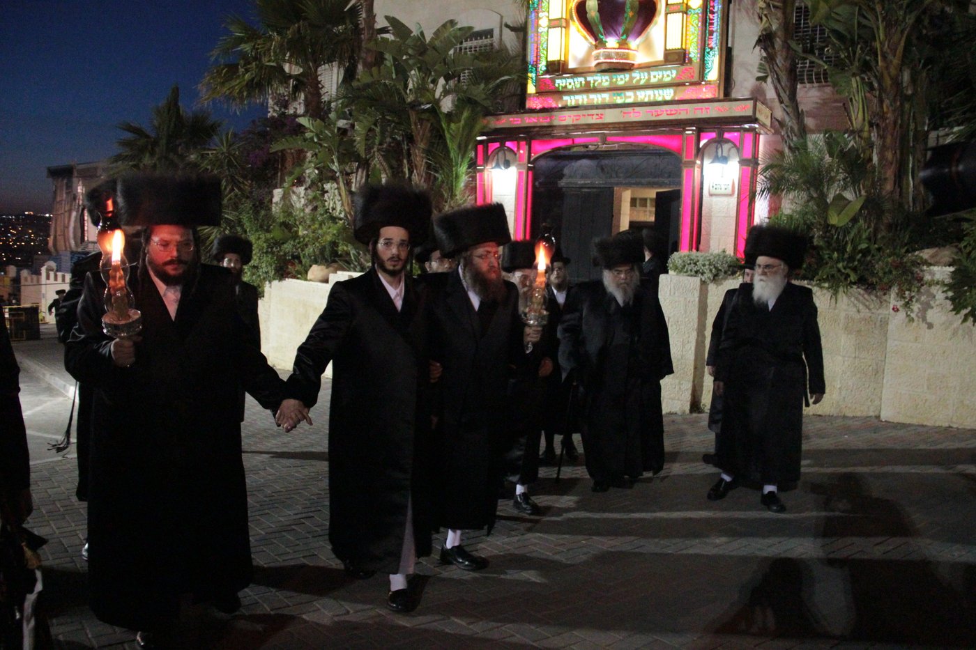 האדמו"ר מבעלזא ברך את האלפים; הקהל שאג "אמן"