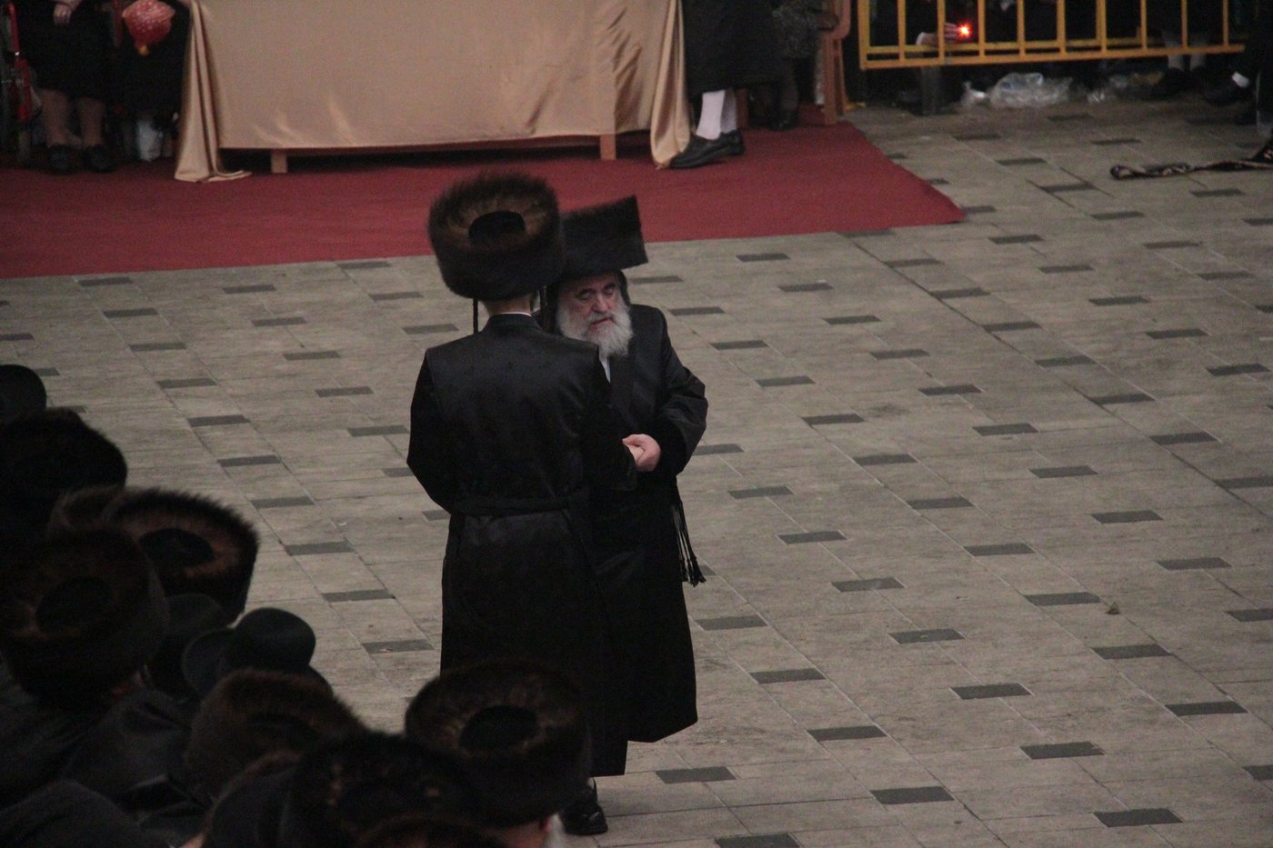 ריקוד ה"מצווה טאנץ" בחתונת 'הנסיך' • וידאו