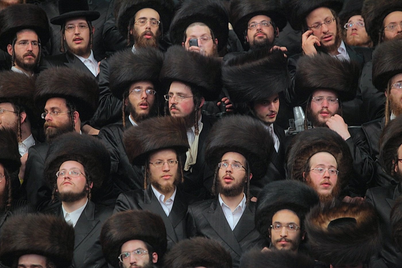 רגע השיא: כ"ק האדמו"ר בריקוד עם הכלה • תיעוד